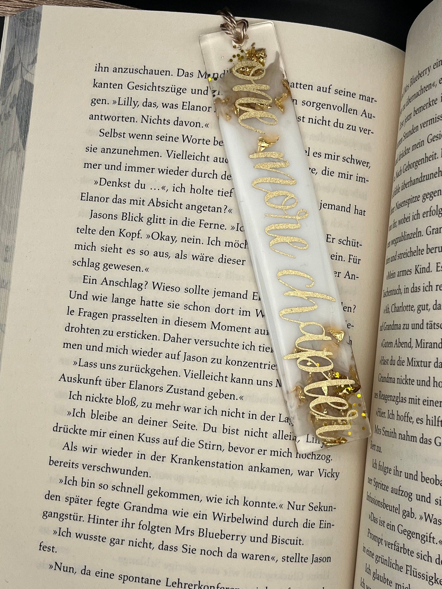Lesezeichen Resin | Personalisierbares Lesezeichen | weiß-goldenes Lesezeichen