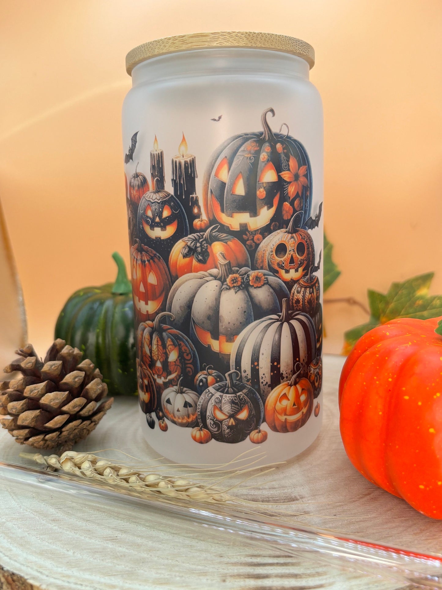 Halloween frosted Glass Tumbler | Trinkglas mit Bambusdeckel mit Halloween Design