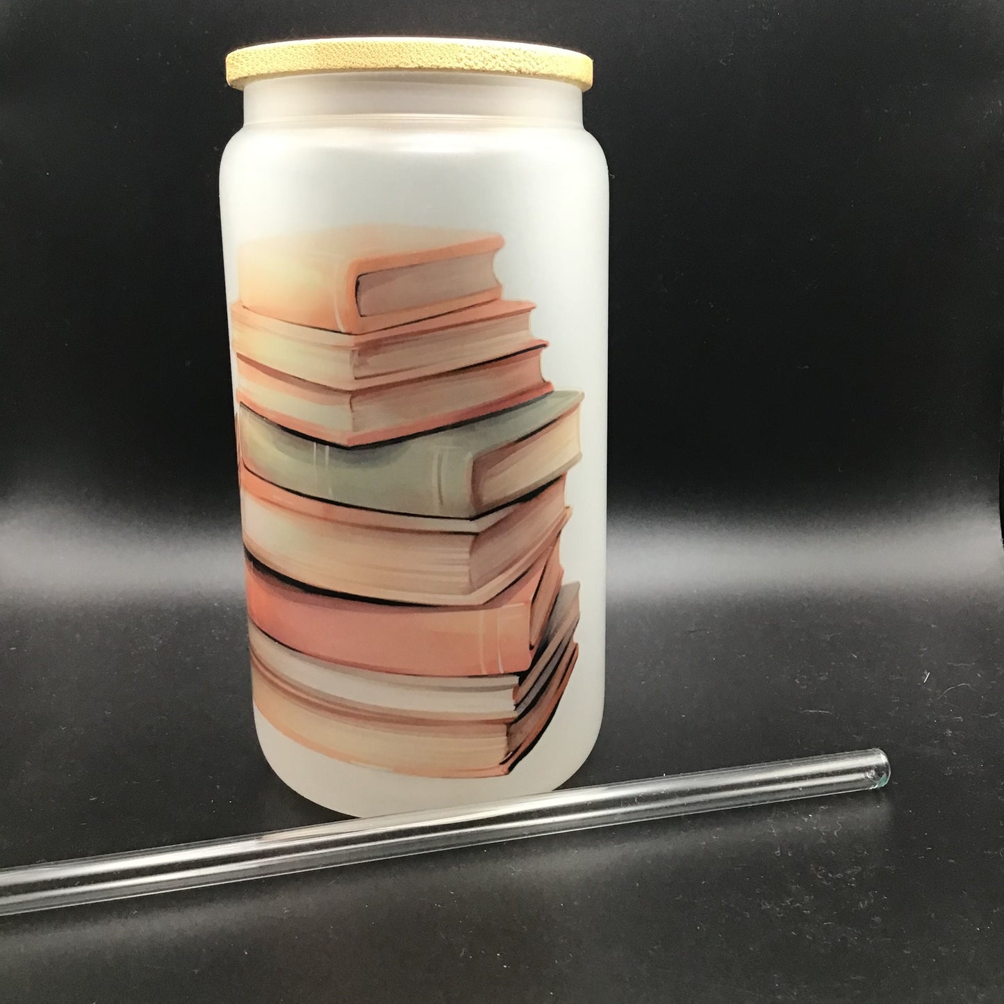 Books helping introverts avoid conversations since 1454 Frosted Glass Tumbler | Trinkgefäß Buchzitat | Glas mit Bambusdeckel und Strohhalm